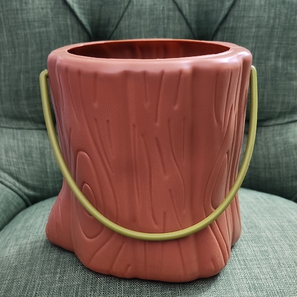 Tree Stump Bucket with Handle
